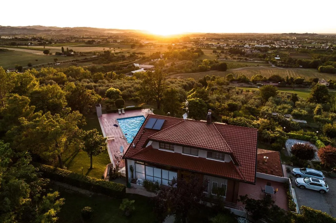 Villa Dell' Artista - Villa Anna SantʼArcangelo di Romagna 2*,  Italien